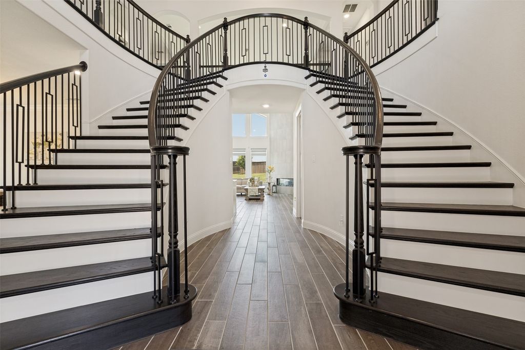 6008 Noyon Drive, Mckinney, TX 75071