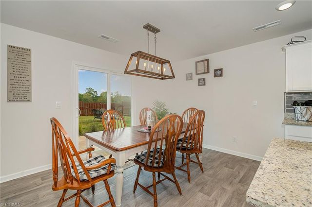 113 Stone River Way, Mayodan, NC 27027
