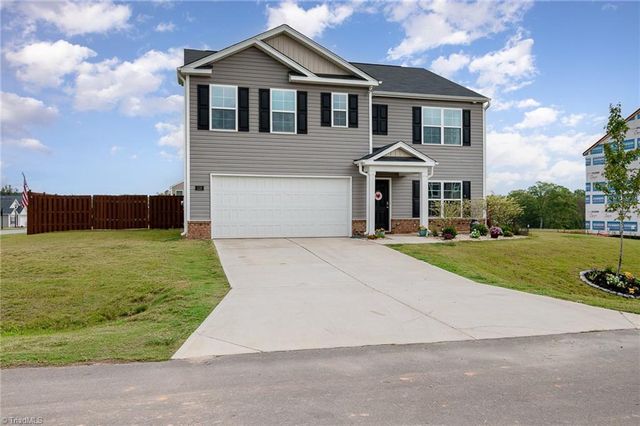 113 Stone River Way, Mayodan, NC 27027