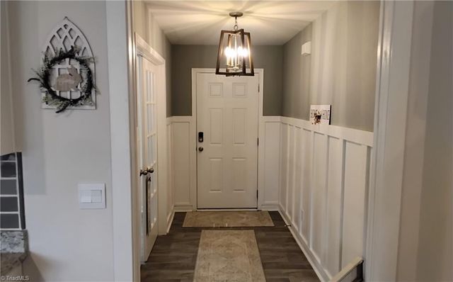113 Stone River Way, Mayodan, NC 27027