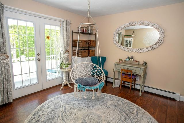 22 Lafayette Rd, Templeton, MA 01468