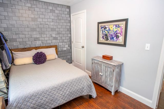 22 Lafayette Rd, Templeton, MA 01468
