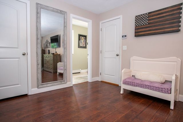 22 Lafayette Rd, Templeton, MA 01468