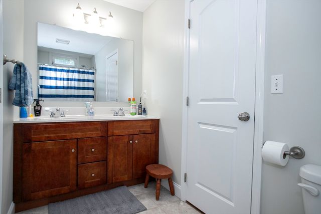 22 Lafayette Rd, Templeton, MA 01468