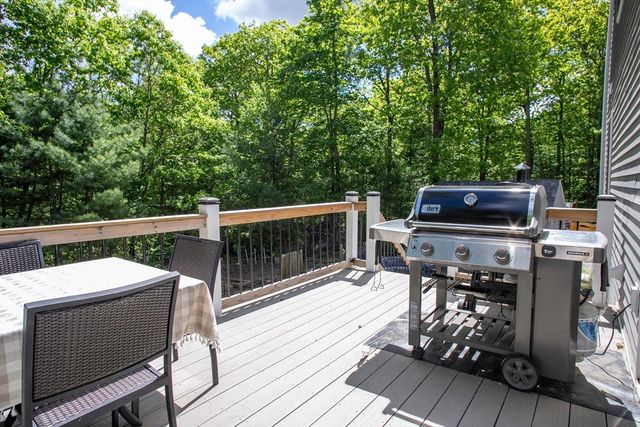 22 Lafayette Rd, Templeton, MA 01468