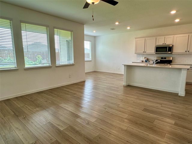 2102 Fimbry Drive, Royse City, TX 75189
