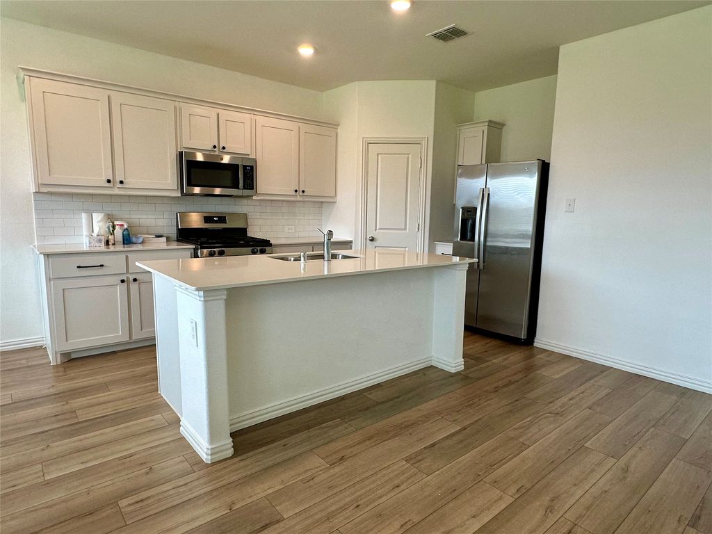 2102 Fimbry Drive, Royse City, TX 75189