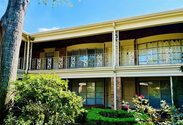 2727 Briarhurst Drive 21, Houston, TX 77057