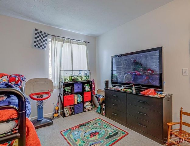 1808 Waynebrook Drive, Middletown, OH 45044