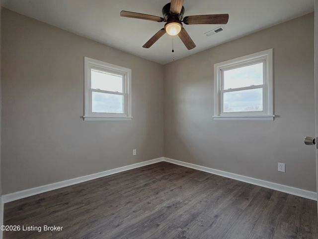 6628 Brandenburg Rd, Leitchfield, KY 42754