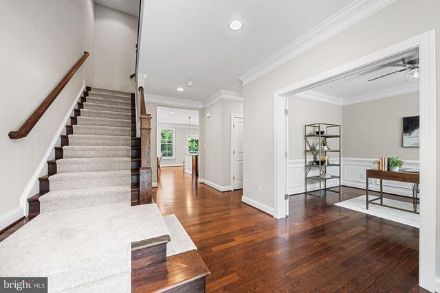 6198 CHAMPION OAK CT, Falls Church, VA 22044