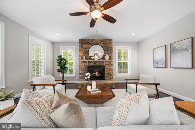 6198 CHAMPION OAK CT, Falls Church, VA 22044