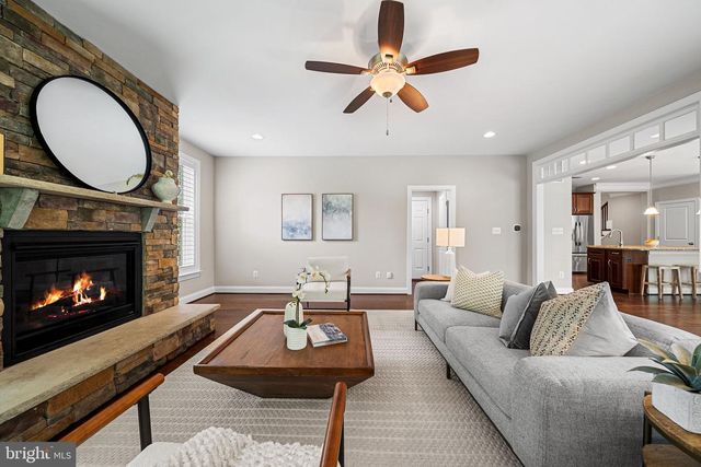 6198 CHAMPION OAK CT, Falls Church, VA 22044