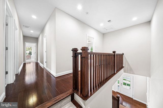 6198 CHAMPION OAK CT, Falls Church, VA 22044