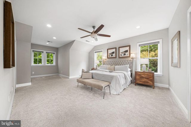 6198 CHAMPION OAK CT, Falls Church, VA 22044