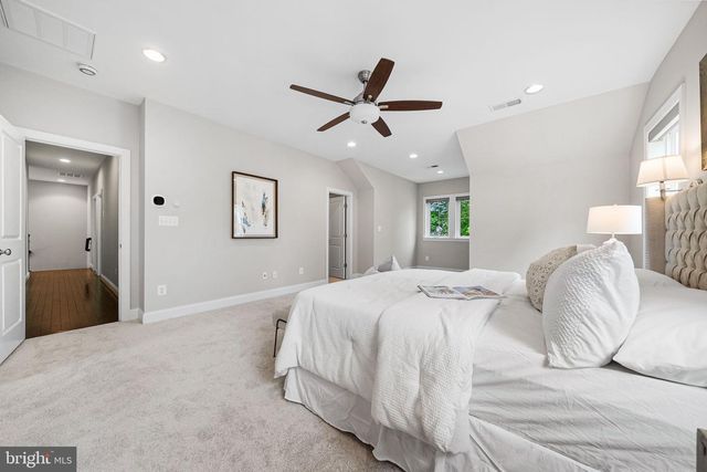 6198 CHAMPION OAK CT, Falls Church, VA 22044