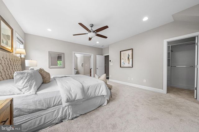 6198 CHAMPION OAK CT, Falls Church, VA 22044