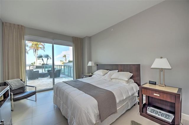 3000 Oasis Grand BLVD 407, Fort Myers, FL 33916