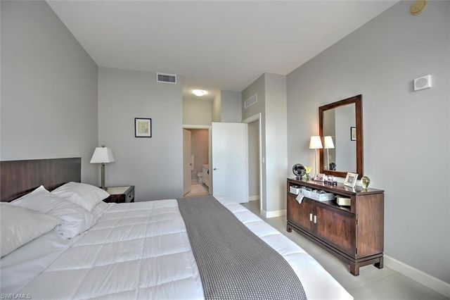 3000 Oasis Grand BLVD 407, Fort Myers, FL 33916