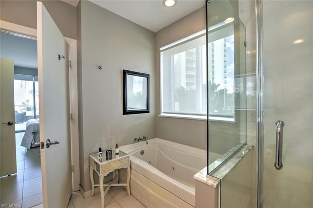 3000 Oasis Grand BLVD 407, Fort Myers, FL 33916
