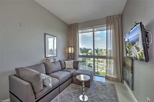 3000 Oasis Grand BLVD 407, Fort Myers, FL 33916