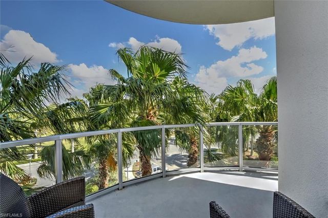 3000 Oasis Grand BLVD 407, Fort Myers, FL 33916