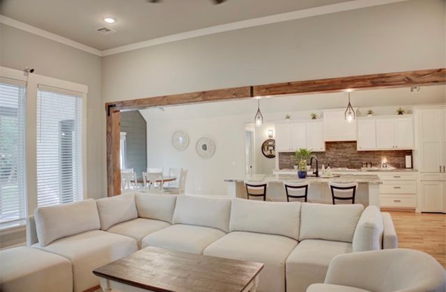 9224 N 141 East Avenue, Owasso, OK 74055