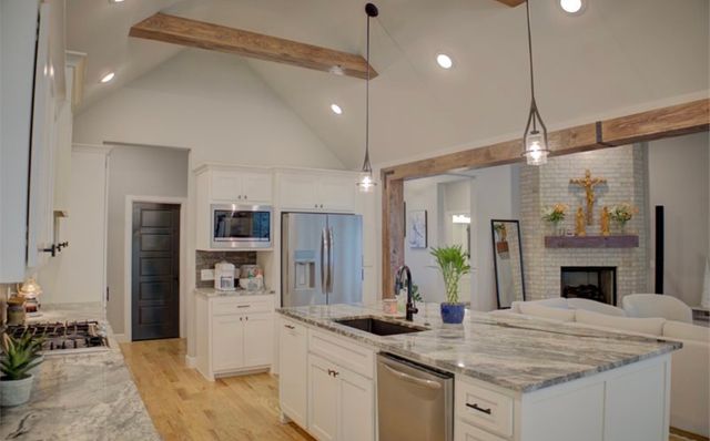 9224 N 141 East Avenue, Owasso, OK 74055