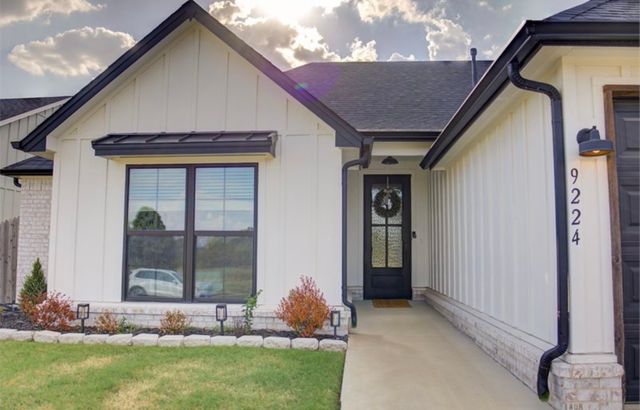 9224 N 141 East Avenue, Owasso, OK 74055