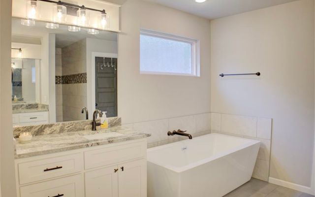 9224 N 141 East Avenue, Owasso, OK 74055