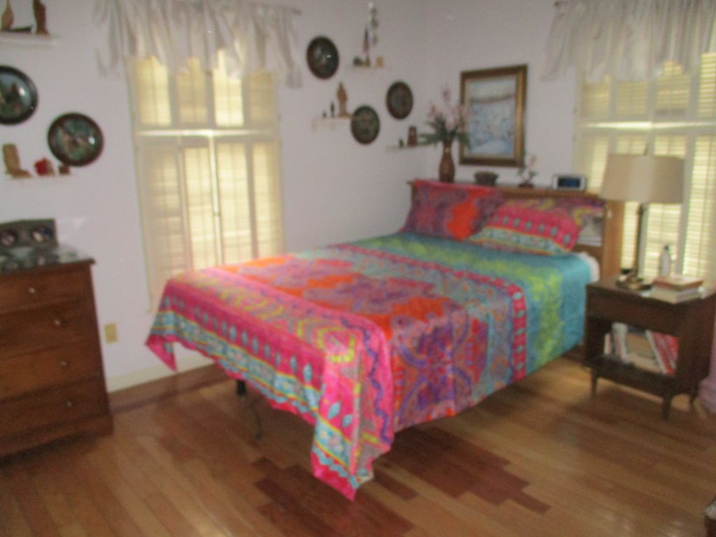 Image 11 of property listing at 905 Knottingham Drive, Ottawa, IL 61350
