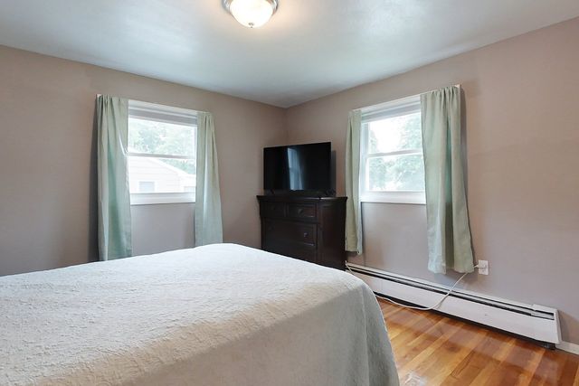 138 Rea St, Lowell, MA 01852