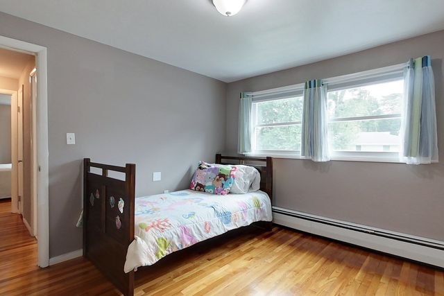 138 Rea St, Lowell, MA 01852