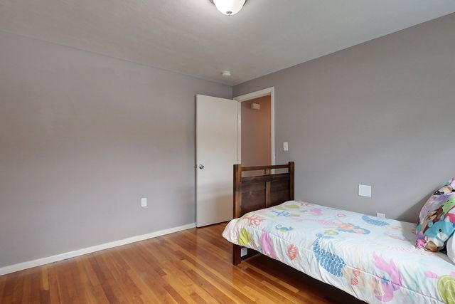 138 Rea St, Lowell, MA 01852
