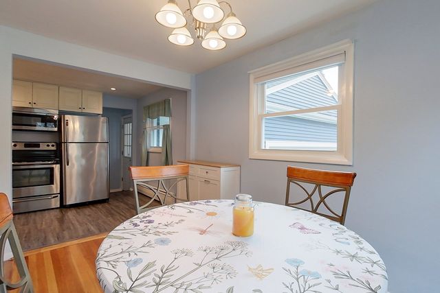 138 Rea St, Lowell, MA 01852