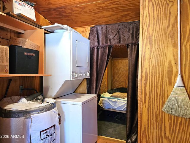 31 OLD DOUGLAS Road, Bisbee, AZ 85603