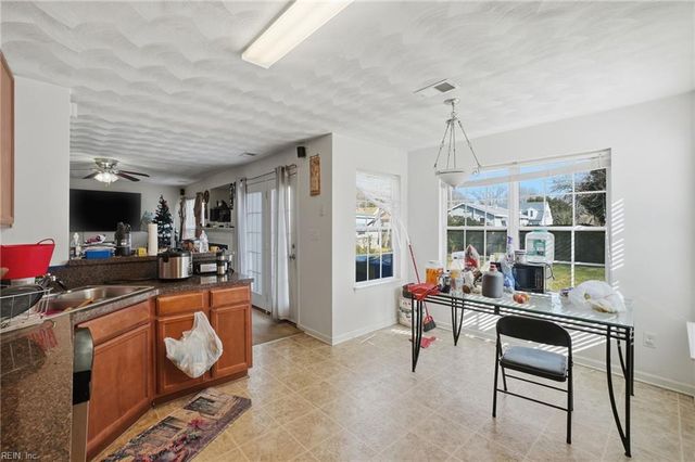 7416 Pomona ST, Norfolk, VA 23513