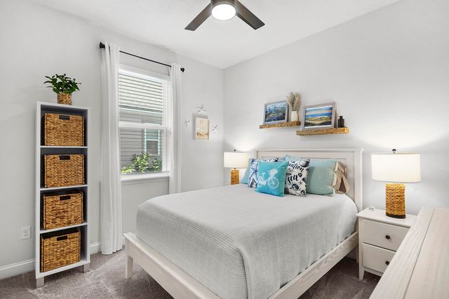 617 Sandstone Dr, St Augustine, FL 32086