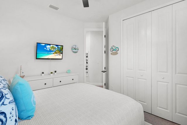 617 Sandstone Dr, St Augustine, FL 32086