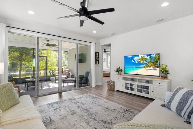 617 Sandstone Dr, St Augustine, FL 32086