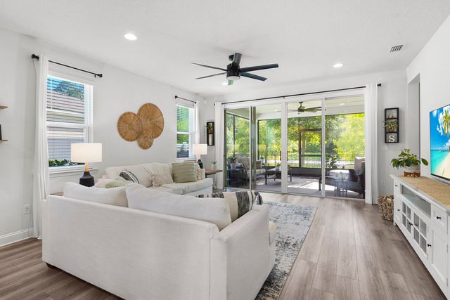 617 Sandstone Dr, St Augustine, FL 32086