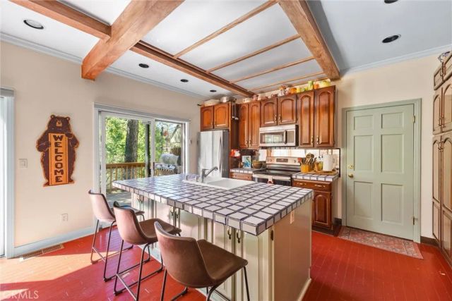 16200 Askin Drive, Pine Mountain Club, CA 93222