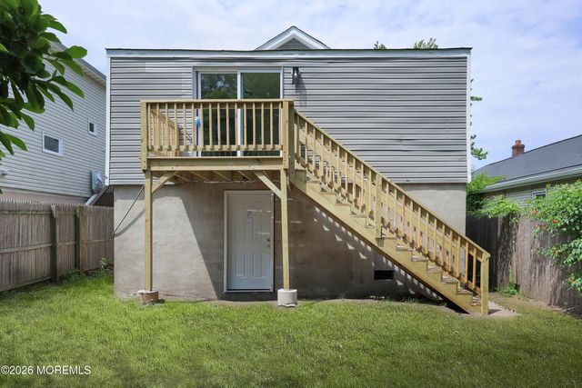 10 Lincoln Court, Keansburg, NJ 07734
