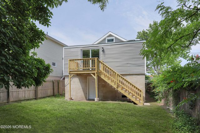 10 Lincoln Court, Keansburg, NJ 07734