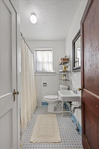 396 NW HILLSBORO STREET, Lake City, FL 32055