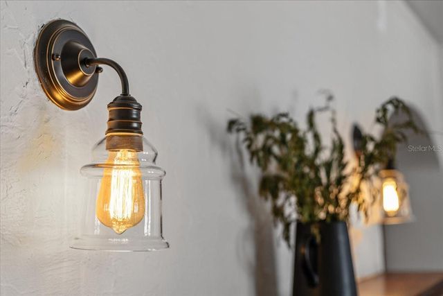 396 NW HILLSBORO STREET, Lake City, FL 32055