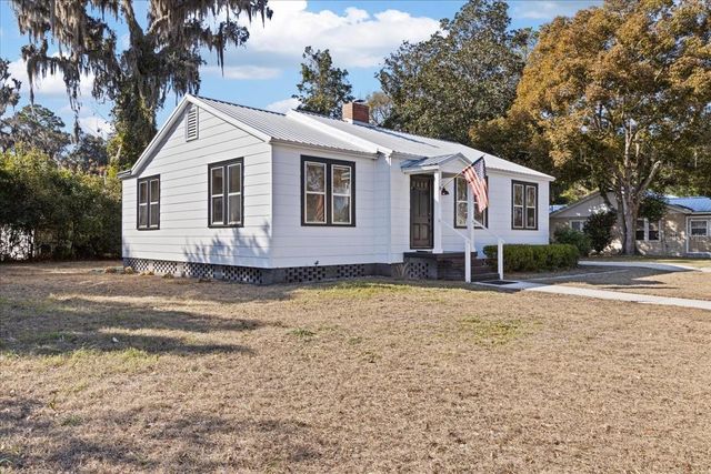 396 NW HILLSBORO STREET, Lake City, FL 32055