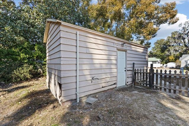 396 NW HILLSBORO STREET, Lake City, FL 32055
