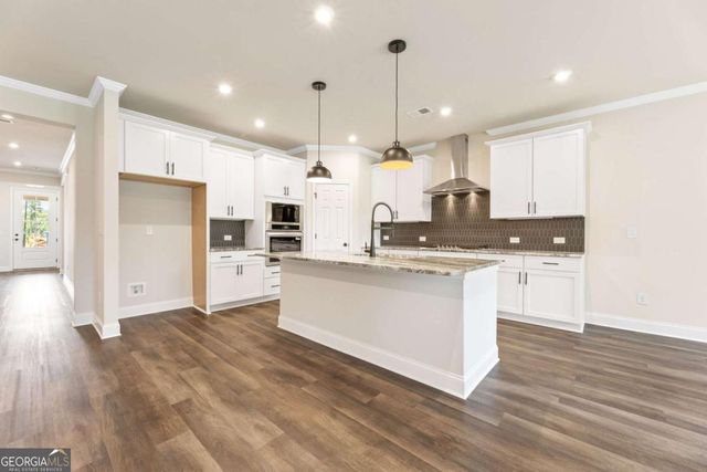 327 Grand Wehunt Drive, Hoschton, GA 30548