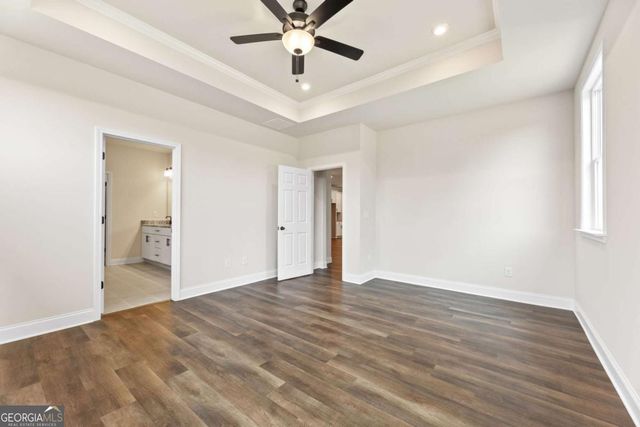 327 Grand Wehunt Drive, Hoschton, GA 30548